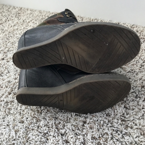 ❌SOLD❌ GUESS • Marilu 3 Wedge Sneaker Camouflage - Picture 7 of 9